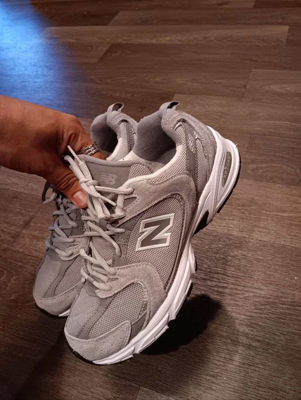 New Balance Women's Gray Mesh & Suede Sneakers Unisex Sz 7.5 Men 6